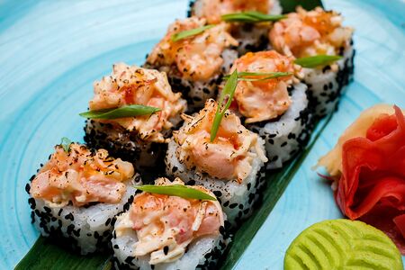 Ролл Блек Тай