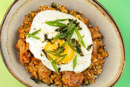 Рис кимчи со свининой