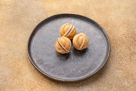 Орешки со сгущенкой