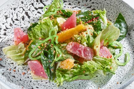 Салат с тунцом и апельсином