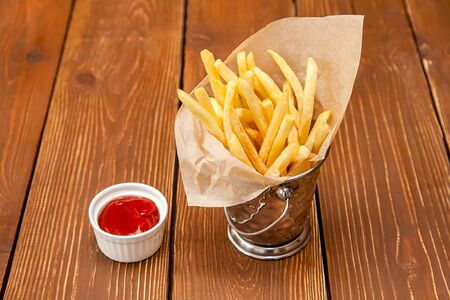 Картошка фри с кетчупом