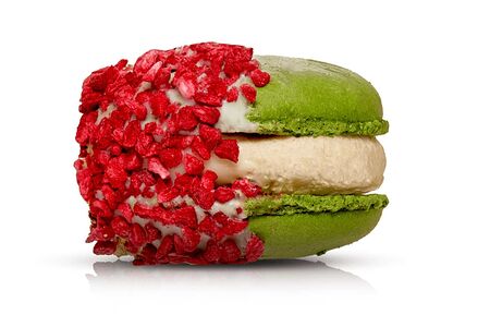 WOW-макарон Фисташки с малиновым конфи