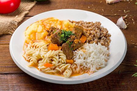 Гуляш фирменный