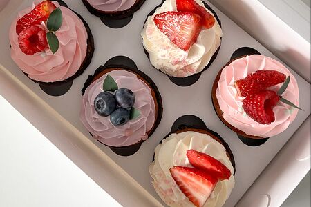 Набор из шести капкейков для девушки