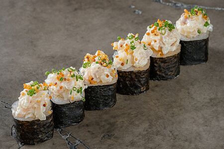 Тартар ролл Дорадо с трюфельным соусом