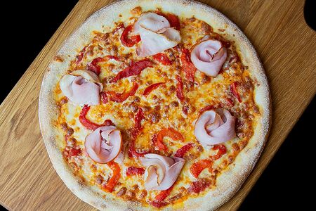 Ветчина мортаделла и печеный перец