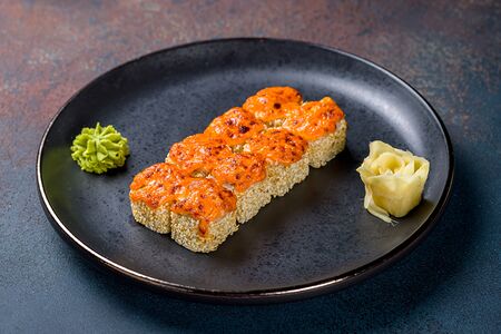 Ролл Филадельфия запеченный