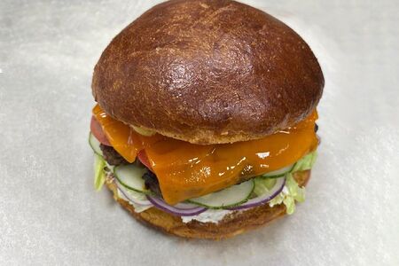 Бургер пряно-румяно с говядиной