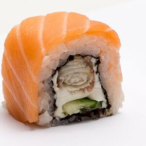 Ролл Филадельфия с угрем