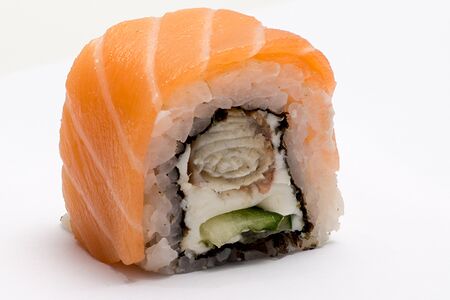 Ролл Филадельфия с угрем