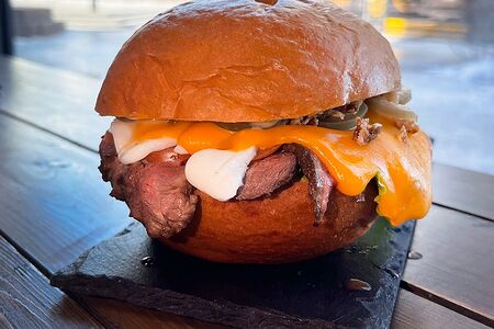 Бургер с ростбифом