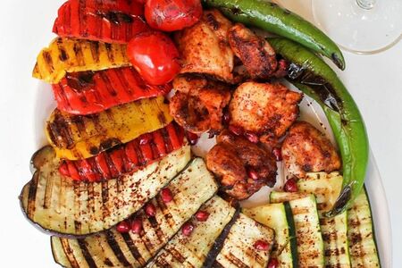 Запеченные сезонные овощи