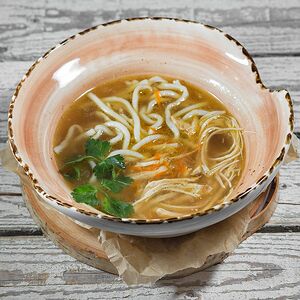 Куриный с домашней лапшой