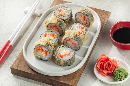 Ролл Кани Хотто в темпуре