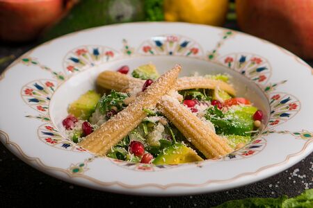 Салат с авокадо