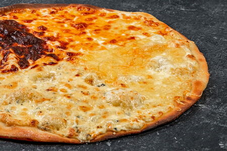 Пицца Четыре сыра