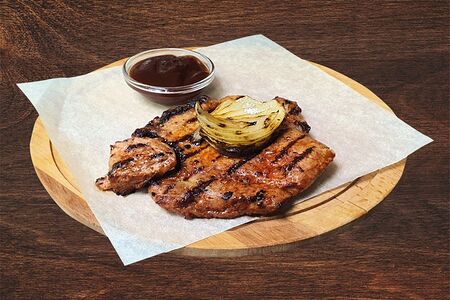 Свиная отбивная на гриле