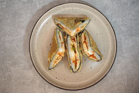 Бенто Сэндвич с копченой курицей