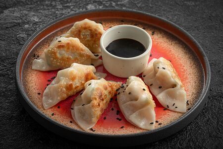 Гедза с тигровыми креветками