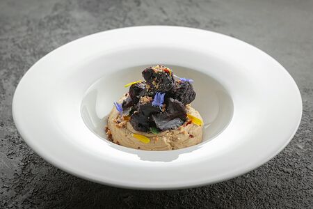 Вяленая свекла с кремом из квасного сусла