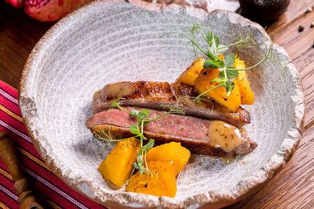 Филе утки, запеченное с тыквой