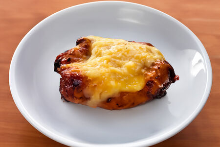 Свинина под сыром