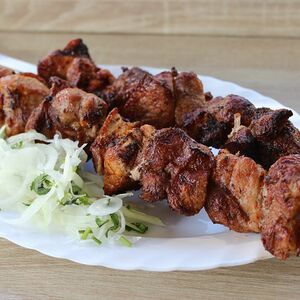 Шашлык из cвинoй шейки