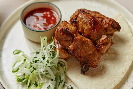 Шашлык из cвинoй шейки