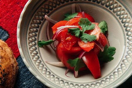 Узбекские томаты с луком