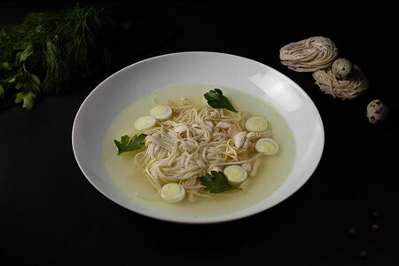 Суп из цыпленка с домашней лапшой