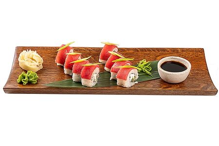 Ролл с тунцом и киви