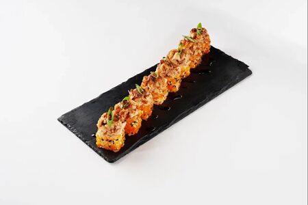 Запеченный острый ролл с курицей