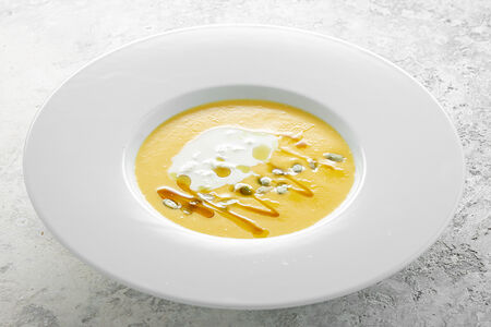 Тыквенный крем-суп с семечками