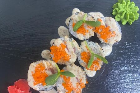 Ролл с тунцом и лососем