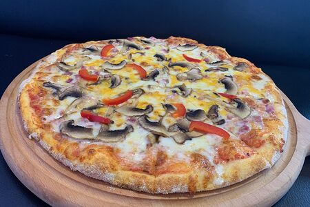  Пицца Грибная M