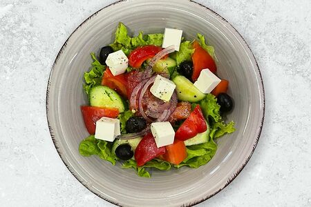Салат Греческий с печёным перцем и сыром Фета