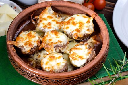 Соко на кеци