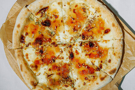 Груша, мостарда и горгонзолла