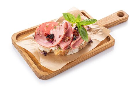 Брускетта с мортаделлой