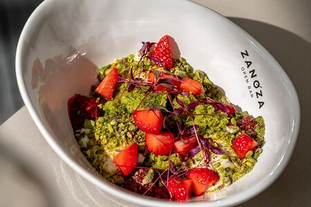 Что-то под фисташкой