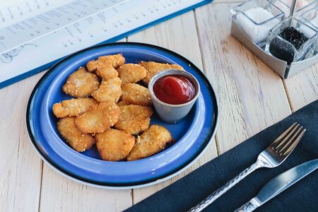 Куриные наггетсы