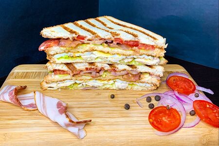 Фирменный Клаб-сэндвич