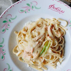 Тальятелле с лососем