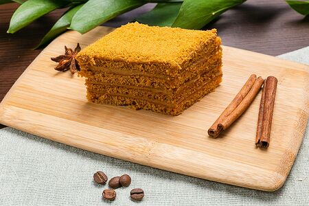 Торт Медовик