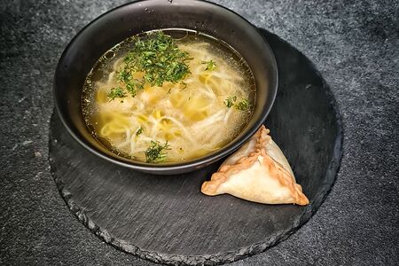 Суп лапша с курицей и эчпочмаком