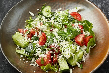 Армянский салат с сыром