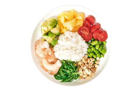 Поке с креветками, рисом и ананасом