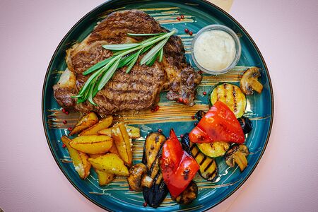 Стейк Рибай