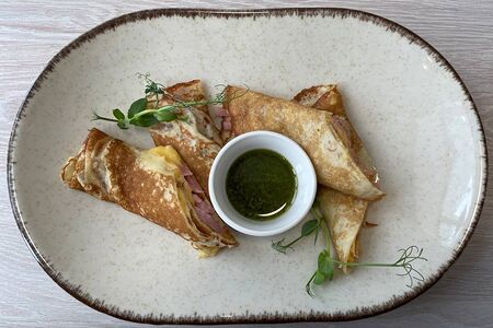 Блины с ветчиной и сыром