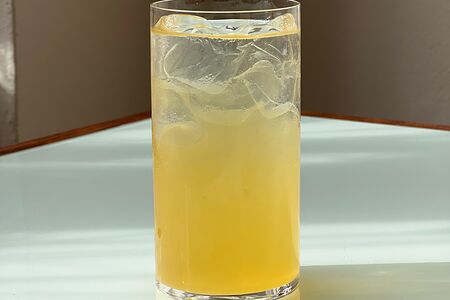 Лимонад личи-ананас